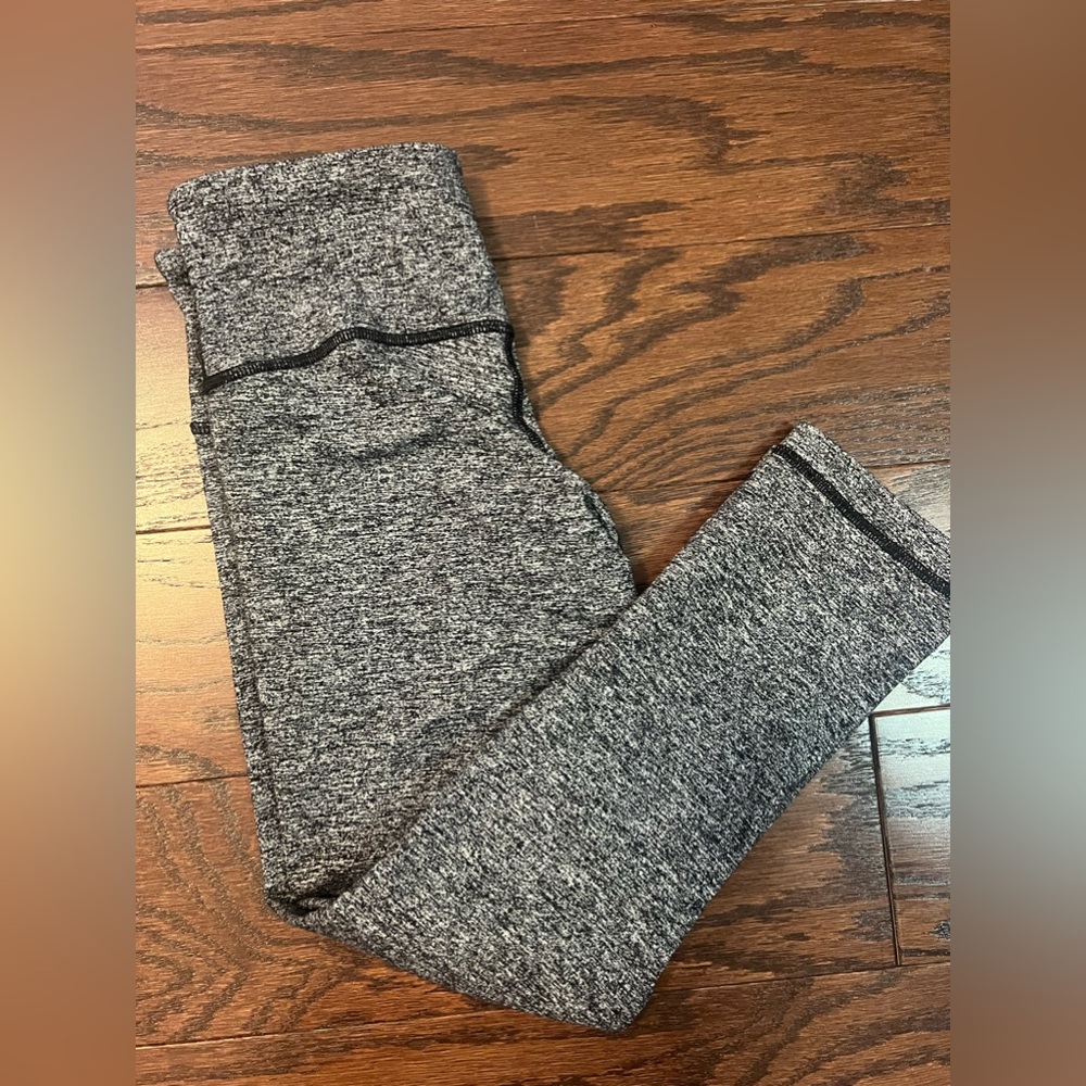 Lululemon crop wonder under leggings